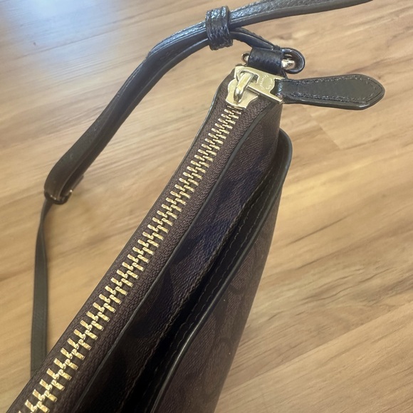 Coach Signature Mini Style Encore Crossbody bag - Picture 6 of 8